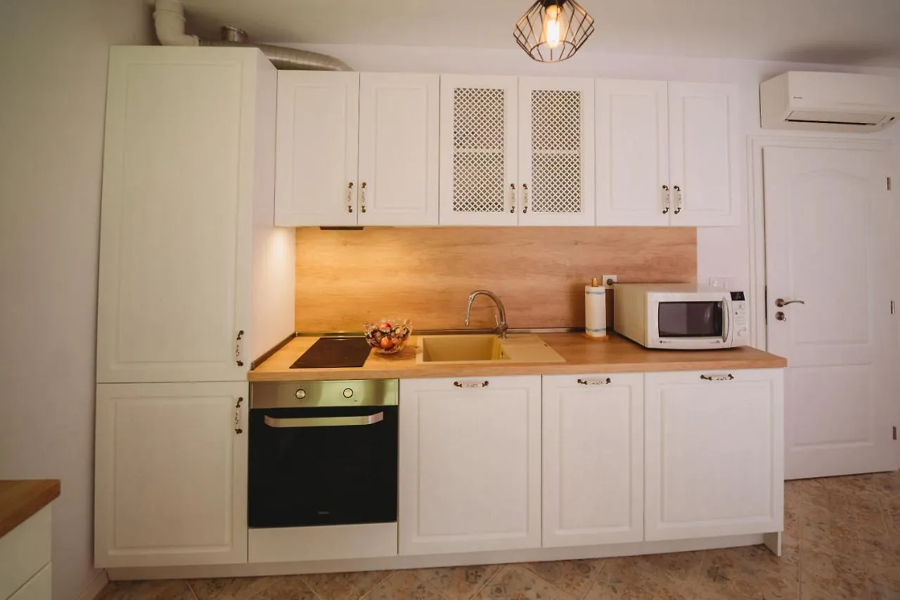 Апартаменты Andreya'S Sea Apartment-Beach, Sea Garden ,Old Town, Free Parking, Free Evcharging Station Варна
